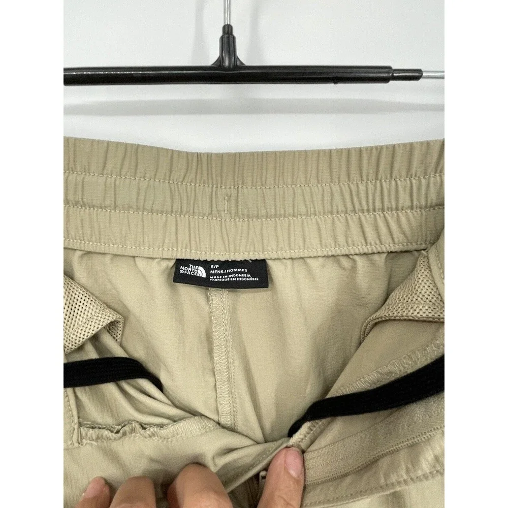 The North Face Mens Khaki Cargo Shorts‎ Zip Fly Elastic Waist Pockets Outdoor